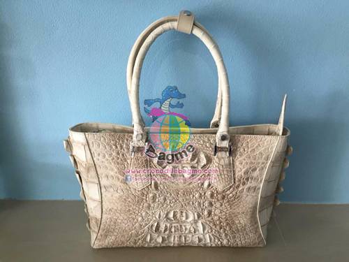 �ٻ�Ҿ���2 �ͧ�Թ��� : ������� �����Ҷ�� �о��˭ԧBK499 ˹ѧ��ѧ