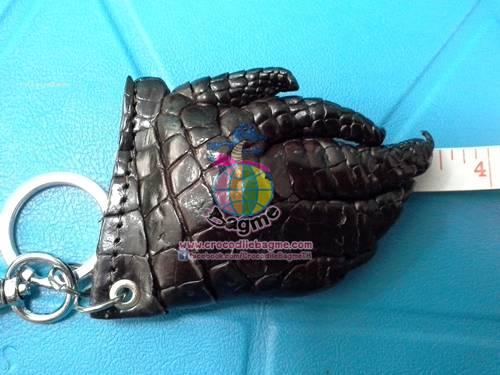 รูปภาพที่#3 ของสินค้า : พร้อมส่ง พวงกุญแจขาจระเข้ขาหน้า กลาง รูปภาพที่3 ของสินค้า : พร้อมส่ง พวงกุญแจขาจระเข้ขาหน้า กลาง